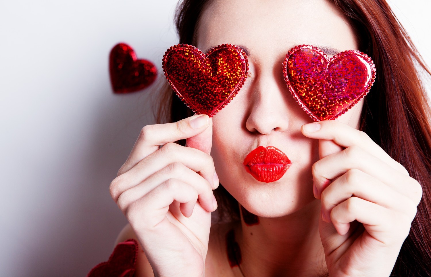 5 Most Iconic Valentine’s Day Beauty Hacks to Get Flawless Glow.